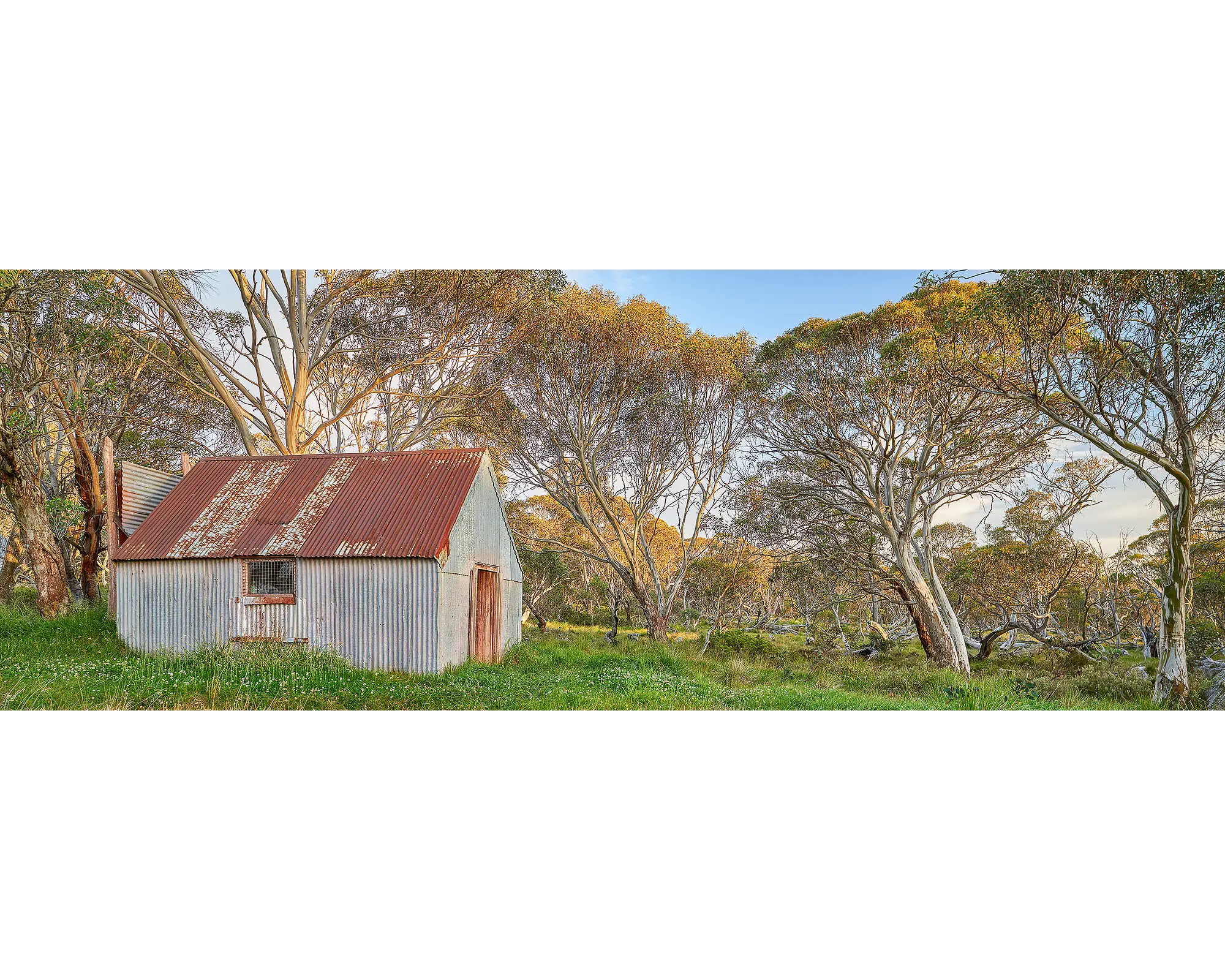 Crb Hut. Sunrise at Dinner plain in the Victorian High Country.