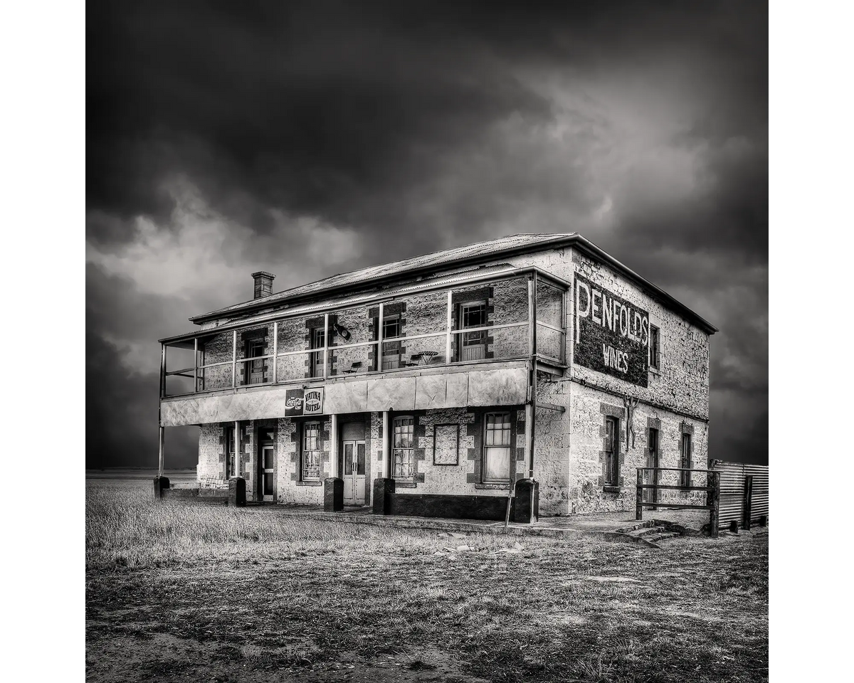 An old forgotten hotel in Yatina, SA. 