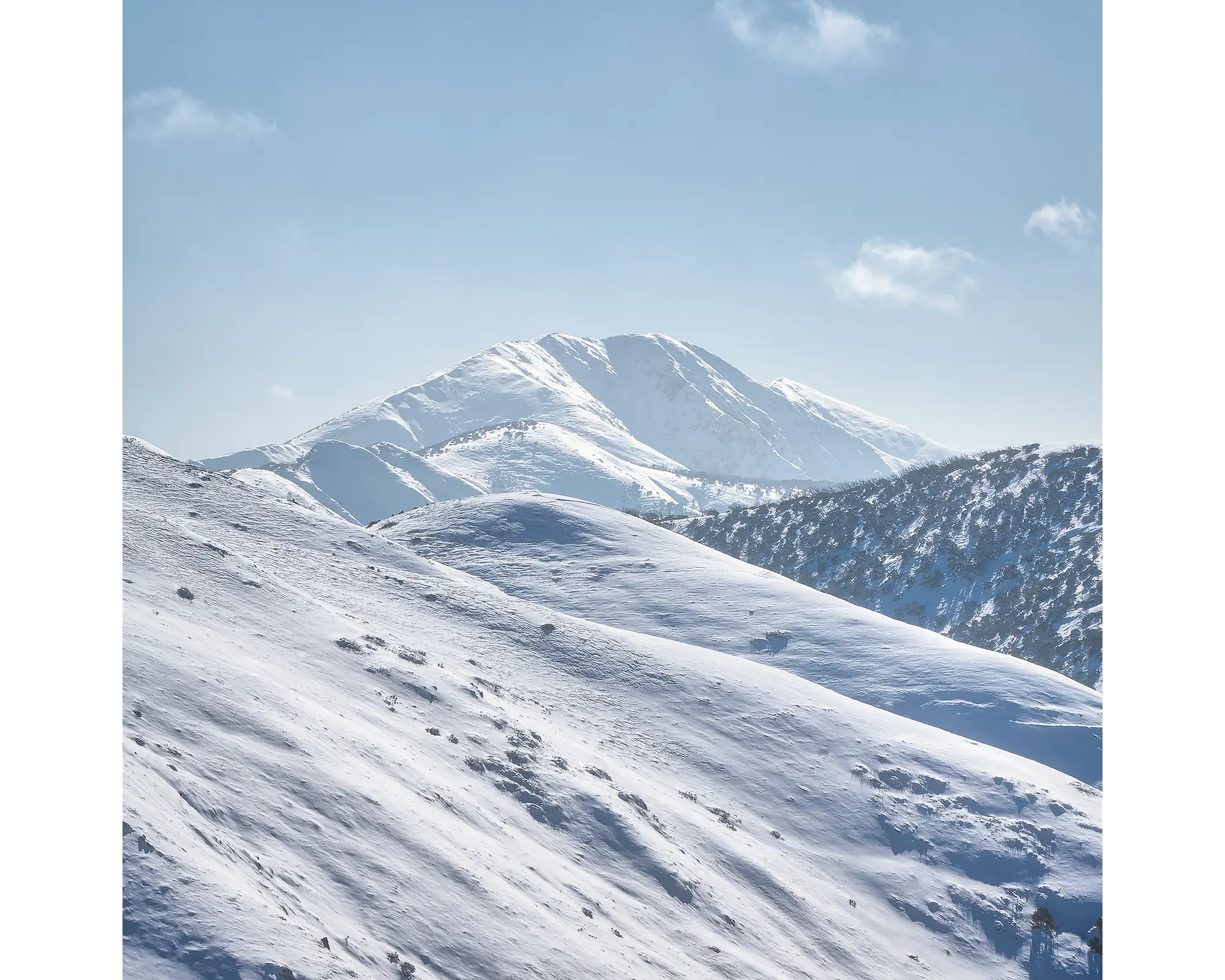 Icon of the Alps acrylic block - Mount Feathertop covered in snow. 