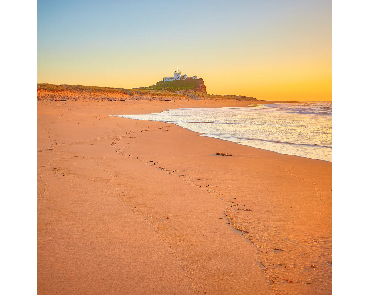 Sunrise at Nobbys Beach, Newcastle, NSW. 