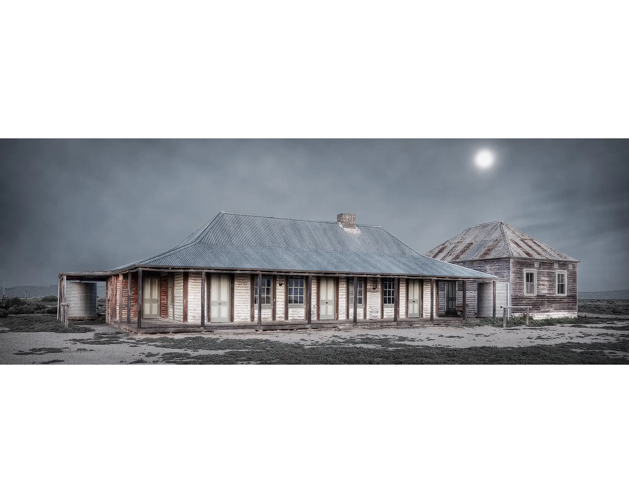 Full moon over One Tree Hotel, Hay Plains, Riverina District, NSW. 