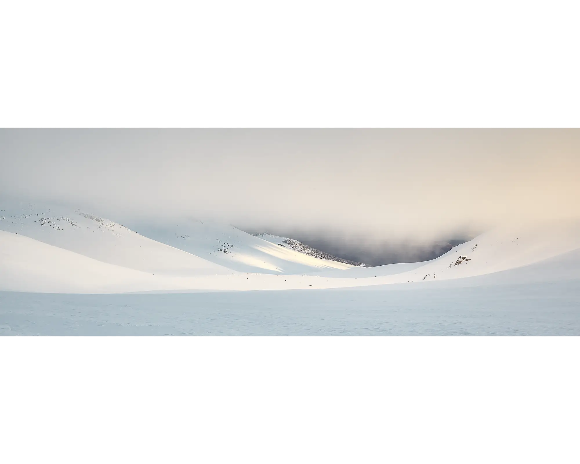 The Chut. Snow and fog at Kosciuszko National Park, New South Wales.