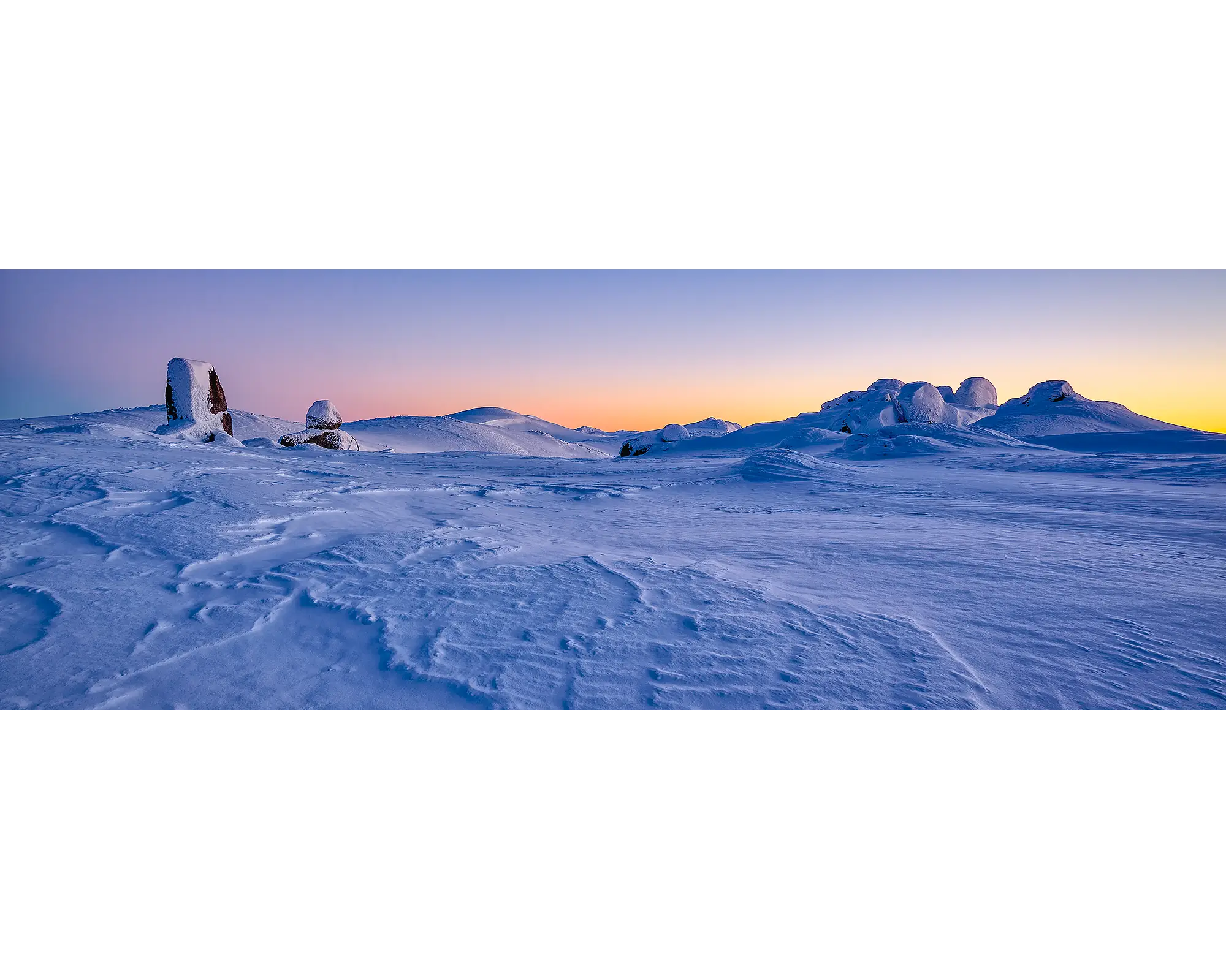 Winter sunrise over Rams Head Range and Main Range, Kosciuszko National Park, NSW. 