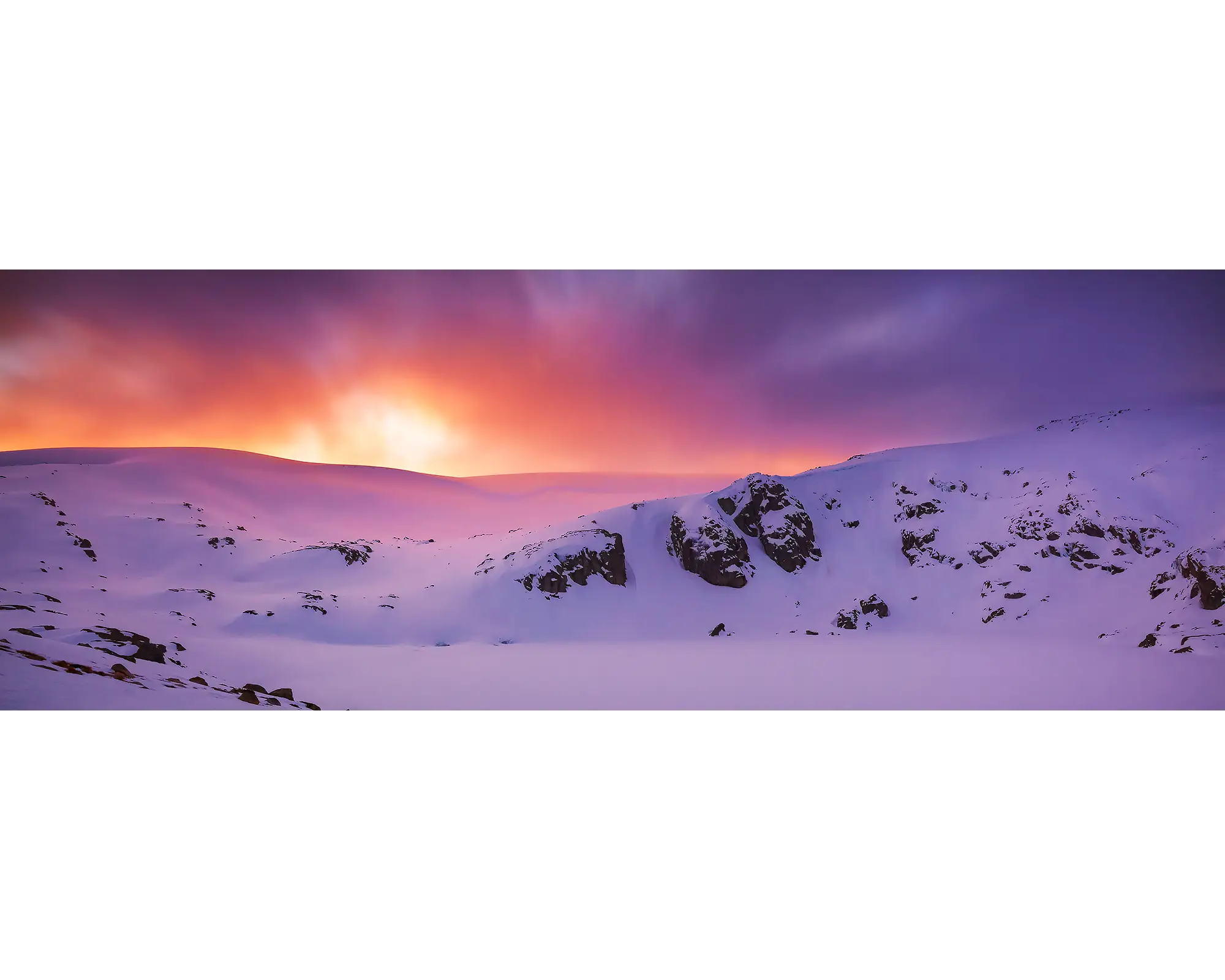 Colourful sunset over Blue Lake, Kosciuszko National Park, NSW. 